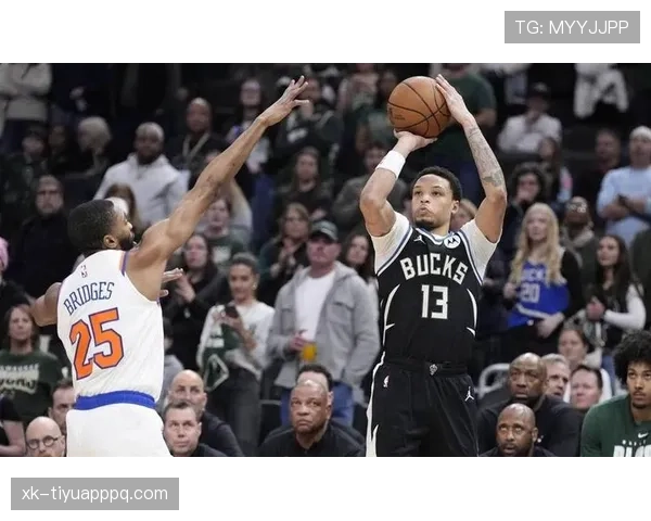 布伦森挡拆突破高效砍分，助尼克斯拉开关键差距