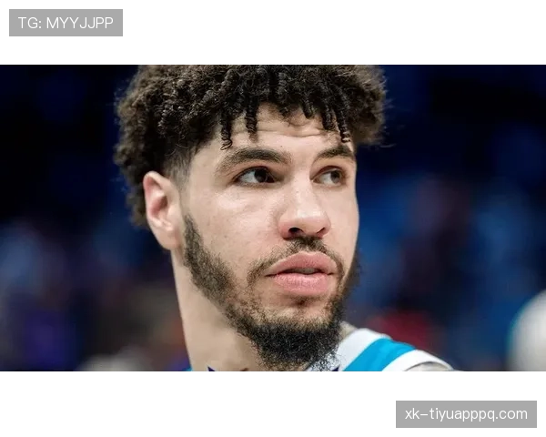 拉梅洛·鲍尔挡拆制造多次得分机会，提升黄蜂整体进攻效率