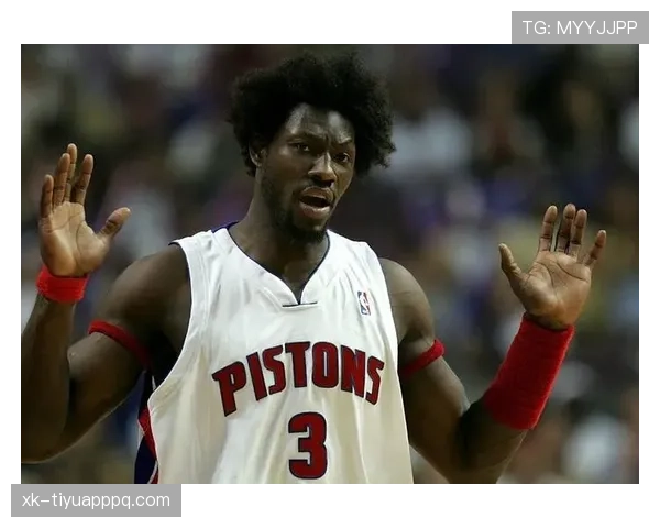 本·华莱士高效防守限制对手内线得分拉开球队胜利差距